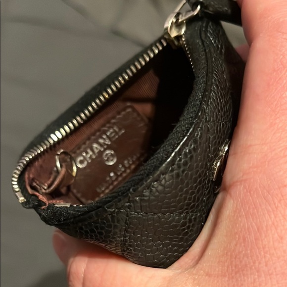 Chanel Black Quilted Leather Pouch - Picture 7 of 10